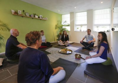 Mindfulness, zelfcompassie, meditatie les. Training. groepstraining.
